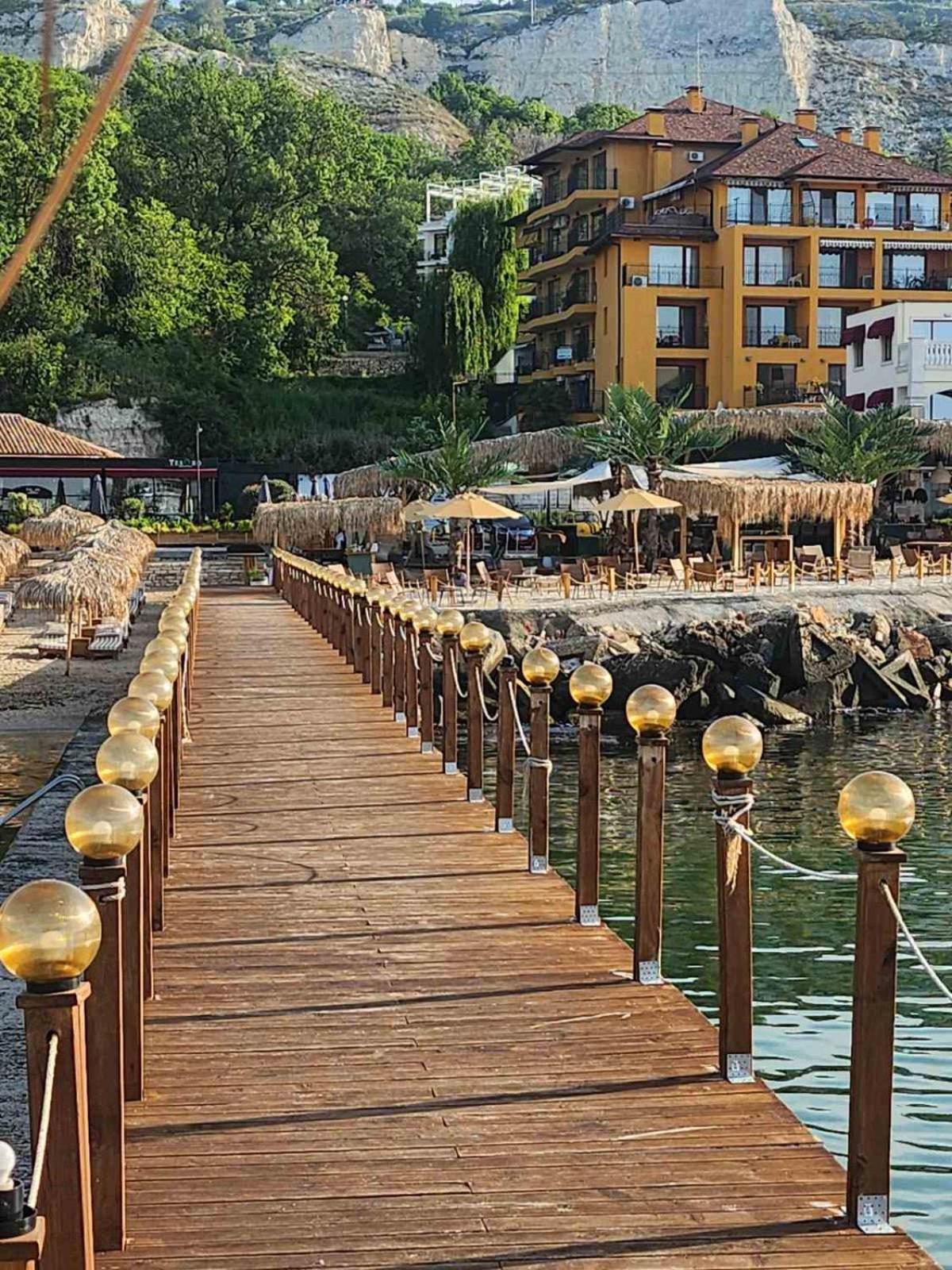 Supreme Beach Apartments Balchik Exterior photo